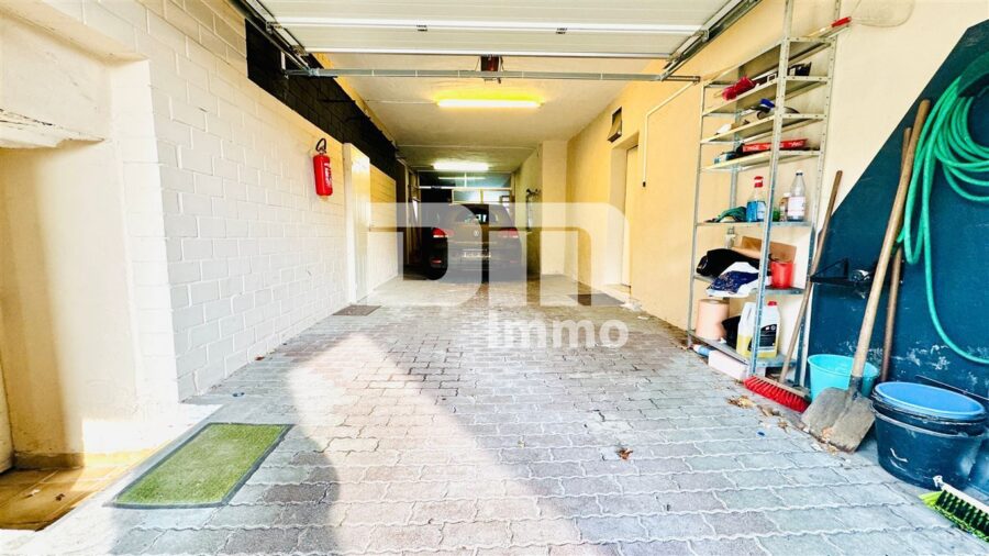 Spannendes Immobilienpaket: 2 Wohnhäuser BJ 1984 + BJ 1900 in idyllischer Lage / OT Arenborn - Große Garage zwischen den beiden Häusern
